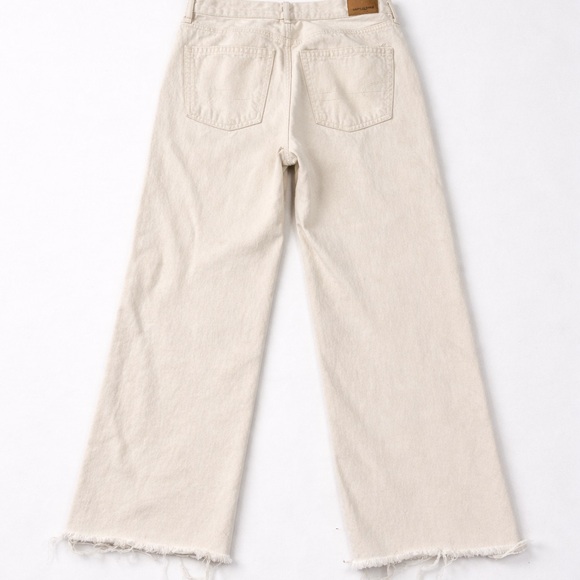 American Eagle Wide Leg Crop Cream Straight Jeans Size 4 Raw Hem - Picture 3 of 10